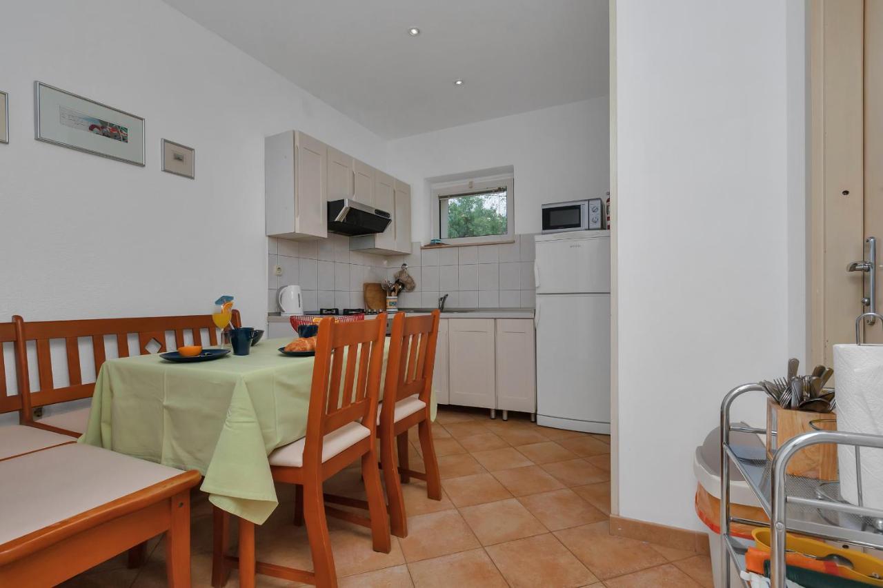 Beach Apartments Makarska Exterior photo